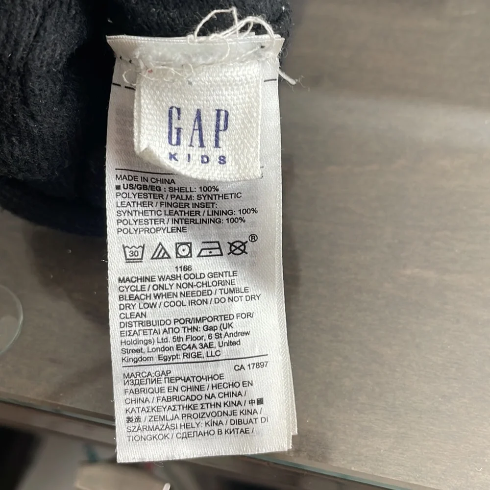 Gap Hat and gloves Set